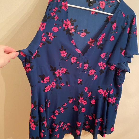 Torrid floral top - Picture 5 of 8